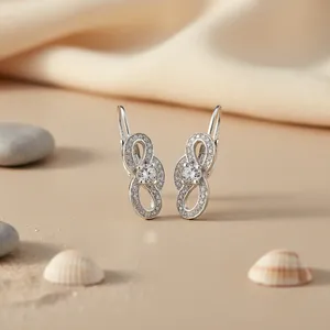 Boucles d'oreilles à levier en argent pour femmes, zircone cubique délicate, bijoux en cristal élégants - Product Image 1