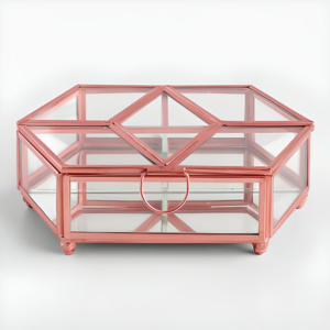 2025 boîte de rangement de bijoux en verre de luxe moderne avec cadre en laiton motif carré stockage de taille personnalisée - Product Image 4