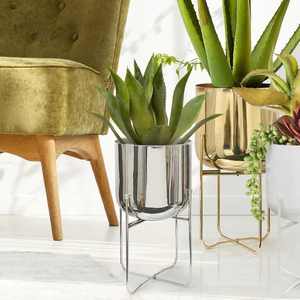 Maceta de flores de metal con recubrimiento de polvo blanco elegante y moderna con base de soporte duradera para el hogar, jardín al aire libre y decoración de plantas - Product Image 4