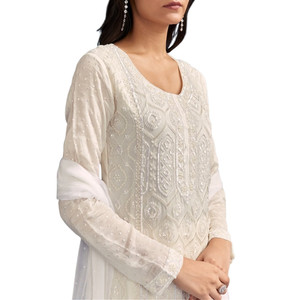 ชุดสูท Sharara สีขาวพร้อมรายละเอียดเลื่อมและ dupatta สำหรับ Eid ขายส่งงานแต่งงานงานเฉลิมฉลองการชุมนุมทางวัฒนธรรมจำนวนมากและงานรื่นเริง - Product Image 3