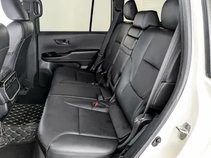 รถยนต์โตโยต้า ครูเซอร์ เอสยูวี ปี 2021 เครื่องยนต์เบนซินเทอร์โบ เบาะหนังสีเข้ม เกียร์อัตโนมัติ หลังคาพาโนรามิก ไฟ LED ล้อแม็กซ์อะลูมิเนียม - Product Image 3