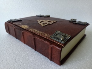 Tùy chỉnh thực hiện lớn một Tạp Chí da Jumbo 4 kích thước với 500 trang được thực hiện với các biểu tượng Celtic để bán lại - Product Image 2