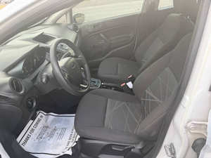 Auto Usado de Calidad a Precio Accesible, Ford Fiesta S 2015, Volante a la Izquierda - Product Image 4