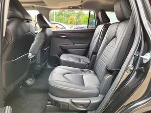 Très performant 2024 pour Highlander XLE AWD SUV 400+PS 500+Nm Automatique Sièges en cuir 5 places TPMS Caméra arrière Toit ouvrant - Product Image 4