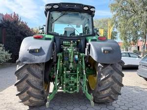 Pompa a Ingranaggi ad Alta Efficienza John Deere 6155R con Trasmissione Automatica, Motore Diesel Euro 6, 5.400 Ore di Utilizzo Orari di Apertura - Product Image 5