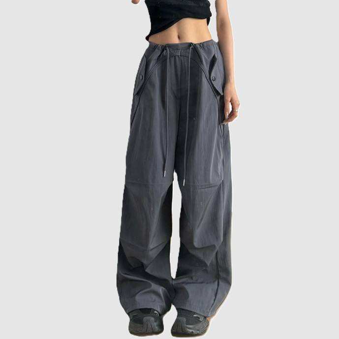 สีเทาเข้ม