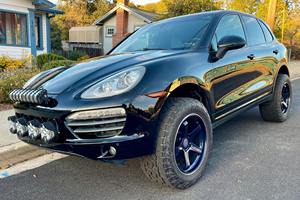 Nuevo y Más Vendido para Cayenne S Híbrido Diésel SUV, Cuero Oscuro, Techo Solar, Rendimiento Eficiente, Caja de Cambios Semiautomática - Product Image 3