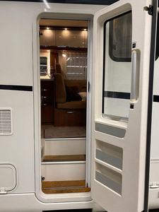 Autocaravana de Lujo M-o-r-e-l-o-s Home 74H Euro6 Usada para Acampar - Product Image 2