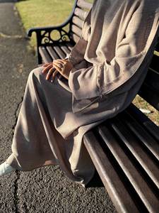 Vente en gros Abaya de luxe en soie XXL élégante robe islamique en lin manches à volants petite taille convient aux longs garçons musulmans traditionnels - Product Image 4