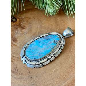 Colgante Wydell Billie de Turquesa Natural Azul con Engaste de Bisel en Plata de Ley - Product Image 4