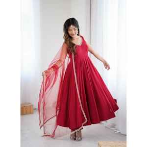 Conjunto de Tela Chandari de Seda Romana Pura, Anarkali Moderno con Dupatta, Listo para Usar, para Fiestas - Product Image 1