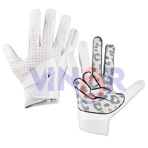 Gants de football gaélique personnalisés de haute qualité, impression par sublimation numérique, poignées de main, gants gaélique durables à prix avantageux - Product Image 1