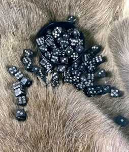 ลูกเต๋าหกด้านทำจากกระดูกควายและอูฐอุปกรณ์เสริมสำหรับเกมกระดานขนาด5มม. - Product Image 1