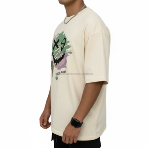 Camiseta gráfica SMILE MOOD con diseño de cara sonriente estilo grunge, beige, oversize, streetwear, de algodón, con logo personalizado OEM - Product Image 3