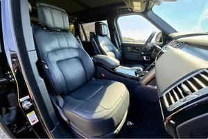 LISTO PARA CONDUCIR - USADO, VOLANTE A LA IZQUIERDA |   CONDUCCIÓN DERECHA |   2000 MILEAGEESS 2021 LANDDSS ROVERRSS AUTOBIOGRAPHY FIFTY P525 LWB - Product Image 5