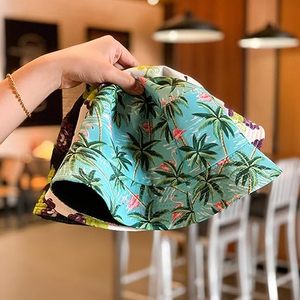Sombrero de Pescador Reversible con Estampado de Grafiti para Hombre y Mujer, Estilo Urbano, Protección Solar, Casual, para Exteriores, Hecho en Bangladesh - Product Image 4