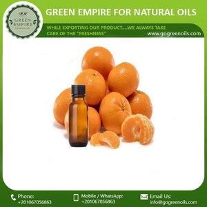 Vente en gros d'Huile essentielle de mandarine biologique de plantes naturelles pressée à froid - Product Image 4