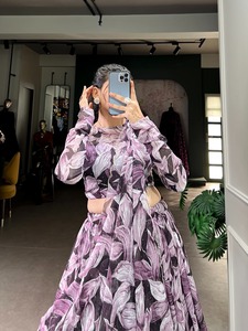 ผ้าใยไหมพิมพ์ลาย lehenga choli ผู้ผลิตจาก surat - Product Image 6