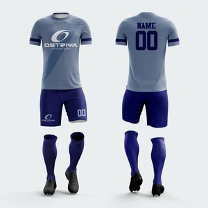 Tenues de football sur mesure fabriquées en usine, design OEM, logo personnalisé imprimé, respirantes, séchage rapide, ensemble maillot et short de football pour adultes, 100% polyester - Product Image 5