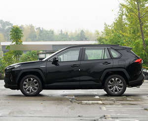 SUV 4x4 d'occasion 2024, version urbaine, 2.0L, essence, boîte automatique, moteur turbo, intérieur clair, conduite à gauche - Product Image 4