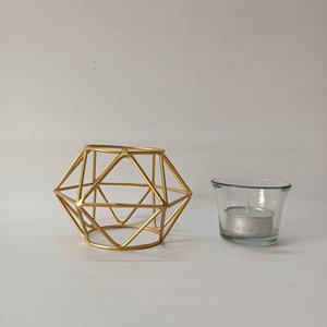 Bougeoirs décoratifs de luxe de style américain pour bougies à usage domestique Supports d'éclairage de Noël - Product Image 3