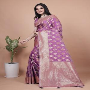 Elegante Sari de seda Banarasi con rico tejido de plata Zari Motivos tradicionales Borde de contraste Ropa festiva - Product Image 2
