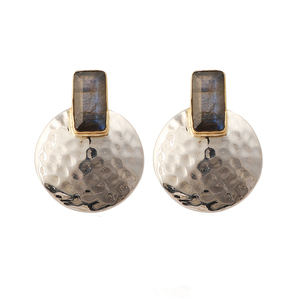 Boucles d'oreilles en labradorite plaquées or faites à la main pour femmes - Product Image 1