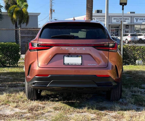 Vehículo SUV Premium Usado de 5 Plazas, Año 2023, Automático, Gasolina, Tecnología Avanzada en el Interior, Excelente Estado - Product Image 6