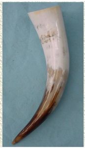 Corne à boire Viking festive fabriquée à la main pour l'hydromel et la bière parfaite pour les fêtes de Noël et les acclamations des fêtes - Product Image 4