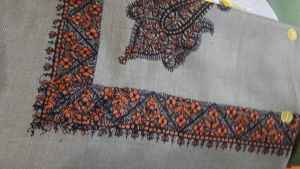 Belle écharpe omanaise Massar Turma du fournisseur en gros Nouveau design Étole en soie 52x52 pour femmes 100% polyester CDF Rumala - Product Image 5