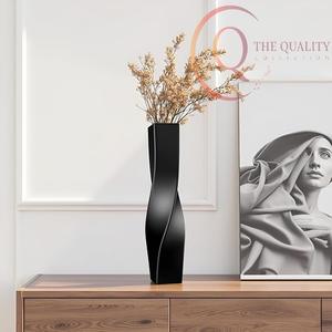 Jarrón de Metal Moderno y Lujoso con Silueta Elegante, Ideal para Hogares y Oficinas Contemporáneas - Product Image 4