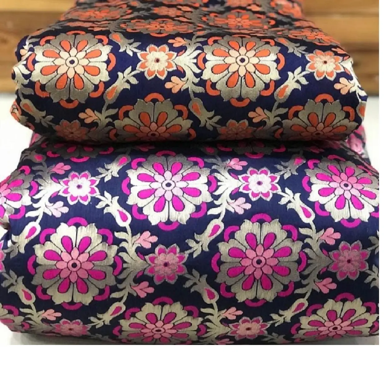 Jacquard Damassé Design Brocart Tissus avec Floral 100% Polyester Tissu Tissé Polaire Imprimé Tissé Jacquard Sac Fourre-Tout