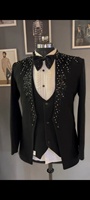 Costumes et Blazers Noirs pour Hommes – Élégants Tuxedos Scintillants pour Mariages et Cérémonies – Blazer à Revers Pointus et Pantalon – Sur Mesure 2 Pièces pour Fêtes et Bals de Promo