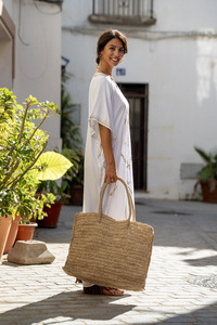 Haute qualité bohème noir Maxi robe femmes bretelles brodées à la main volants ourlet tendance plage vacances Style motif solide - Product Image 4