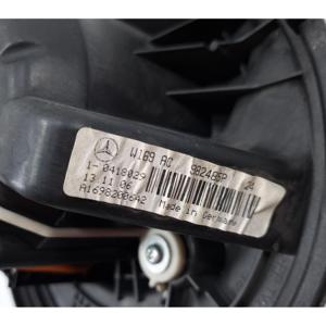 มอเตอร์ระบายอากาศภายในเมอร์เซเดส เอ-คลาส W169 ซีรีส์ที่ 3 A1698200642 OM 640.942 ดีเซล 2000 (04>08) - Product Image 4