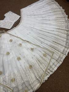 Lehengha Choli อินเดียล่าสุด,ดีไซน์ทันสมัยสำหรับใส่ไปงานเลี้ยงและงานแต่งงานจากอินเดียเพื่อการส่งออกในราคาขายส่ง - Product Image 6