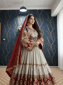 Robe en lin vintage traditionnelle afghane élégante pour femmes, vêtements ethniques faits à la main, occasions spéciales, haute qualité, culturelle - Product Image 3