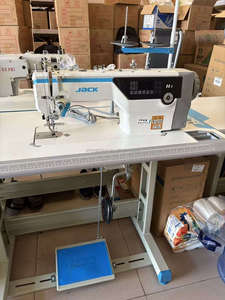 Machine à coudre industrielle numérique NewJACK H7 à point noué, alimentation supérieure, informatisée, simple aiguille, robuste pour cuir - Product Image 3