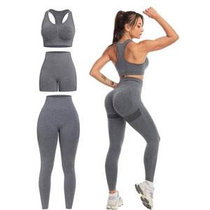 Ensemble de yoga pour femmes de dernier style ensemble de yoga pour femmes sans couture ensemble de yoga avec leggings pour femmes au design personnalisé - Product Image 1