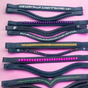 Venta al por mayor de cuero negro de calidad superior Brow-Band Horse Riding Tack Excelente valor con relleno suave para entusiastas de la equitación - Product Image 1