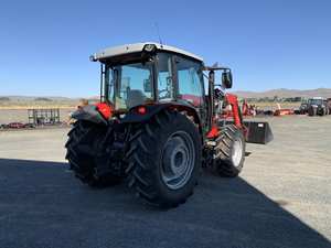 Tractor Massey Ferguson 4710 de 2017: Potencia Confiable para una Agricultura Versátil - Product Image 3