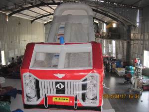 สไลเดอร์เป่าลมรูปทรงรถบัสขนาดใหญ่สำหรับเด็ก สนุกสนาน ใช้เป็นเครื่องเล่นในสวน - Product Image 5