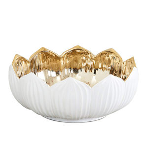 Elegante cuenco de metal para servir para restaurantes y hoteles, diseño de soporte único para un servicio eficiente - Product Image 2