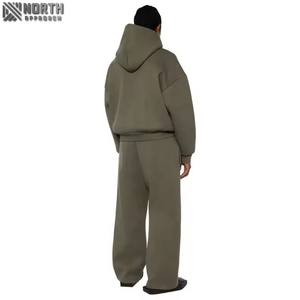 Survêtement à capuche pour homme d'hiver en gros, vente à chaud, design personnalisé, 100% coton, survêtement respirant, jogging, 2 pièces pour homme - Product Image 3