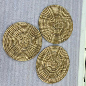 Tapis rond en jacinthe d'eau tissé à la main Dai Ngan Dung, écologique, avec motif floral, style moderne pour la maison - Product Image 6