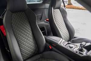 Audi R8 V10 Performance Coupé RWD Essence 2023, faible kilométrage - Product Image 2