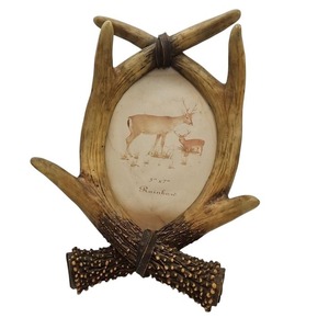 Cadre photo en corne fait à la main idéal pour la décoration de cheminée capturant des moments nostalgiques dans des maisons à thème traditionnelles ou vintage - Product Image 3