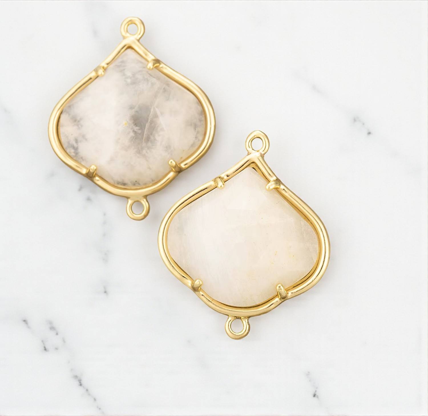 มูนสโตนสีรุ้ง