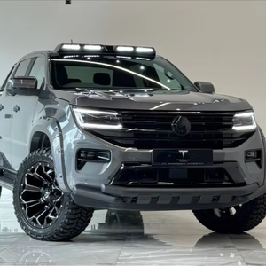 Sièges en cuir gris 2023 pour Amarok 2.0 TDI Wagon RWD - Product Image 1