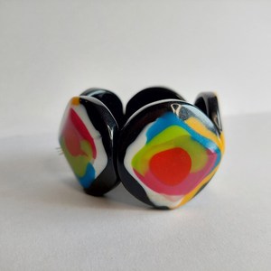 Pulsera de hilo de joyería de moda de resina de color hecha a mano de alta calidad personalizada de marca de la mejor calidad para mujeres de la India. - Product Image 4